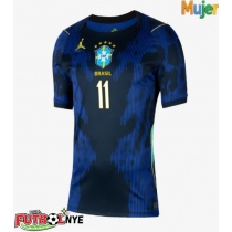 Camiseta Brasil Raphinha Belloli #11 Visitante Equipación para mujer Mundial 2026 manga corta